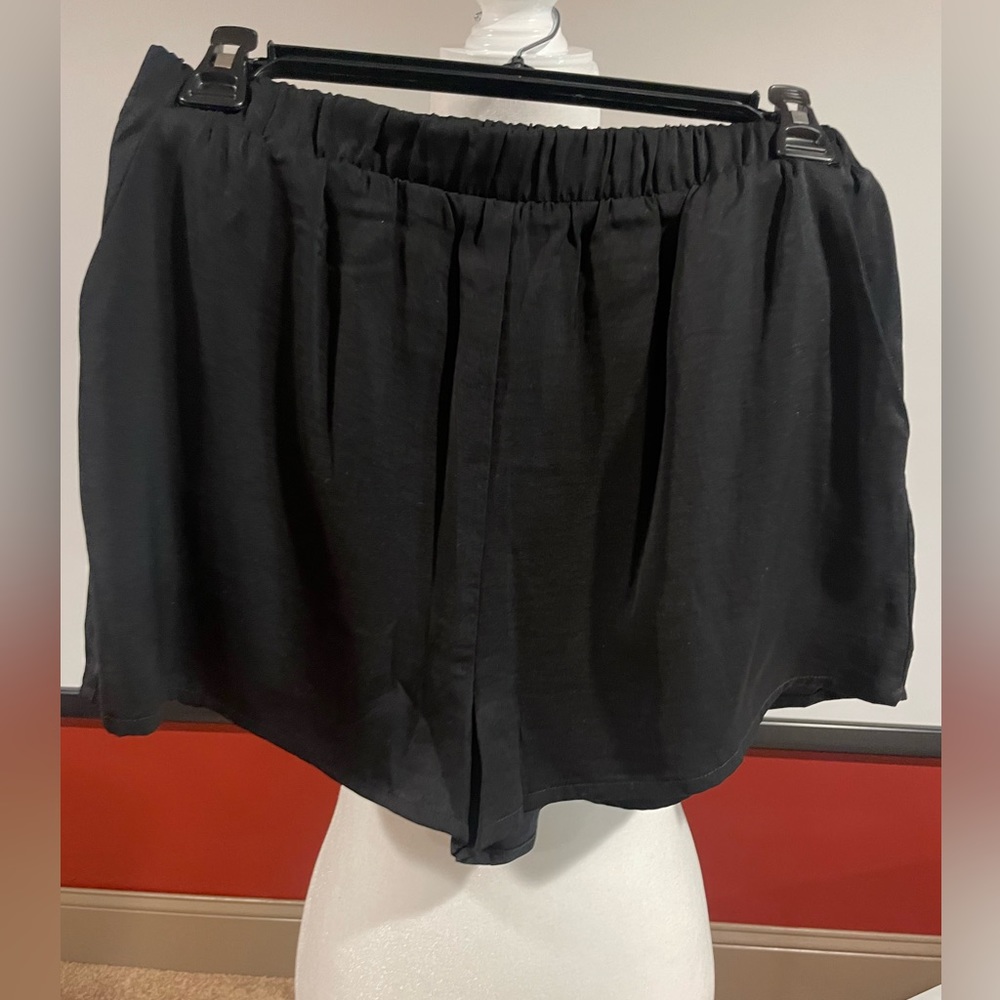COPY - Forever 21 black silky shorts. Boxers ring  style large.